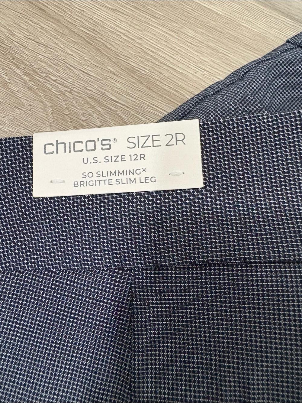 NWT Chicos So Slimming ankle pants. Women’s size 12. - Picture 5 of 7